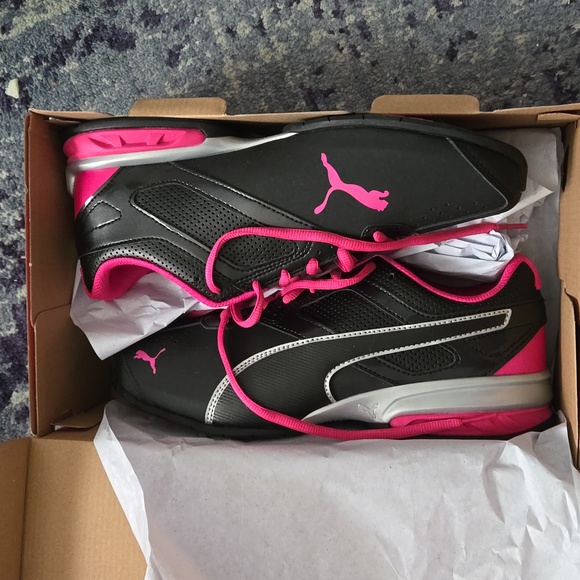 Puma Tazon Pink and Black Sneakers Size 10 - Picture 1 of 7